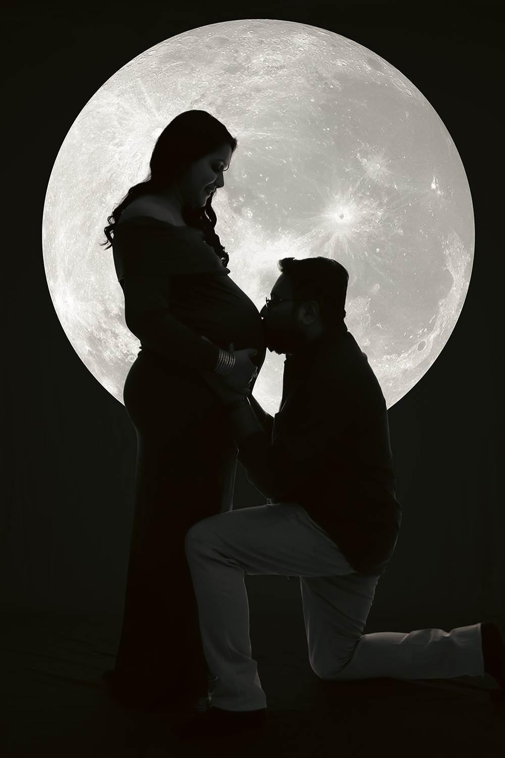 Moon silhouette maternity portrait